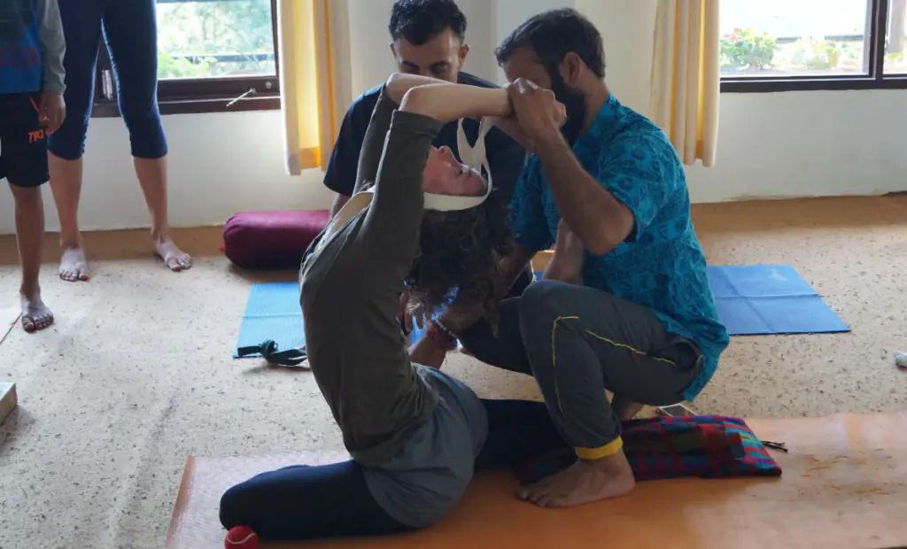 yoga teacher training dharamshala
