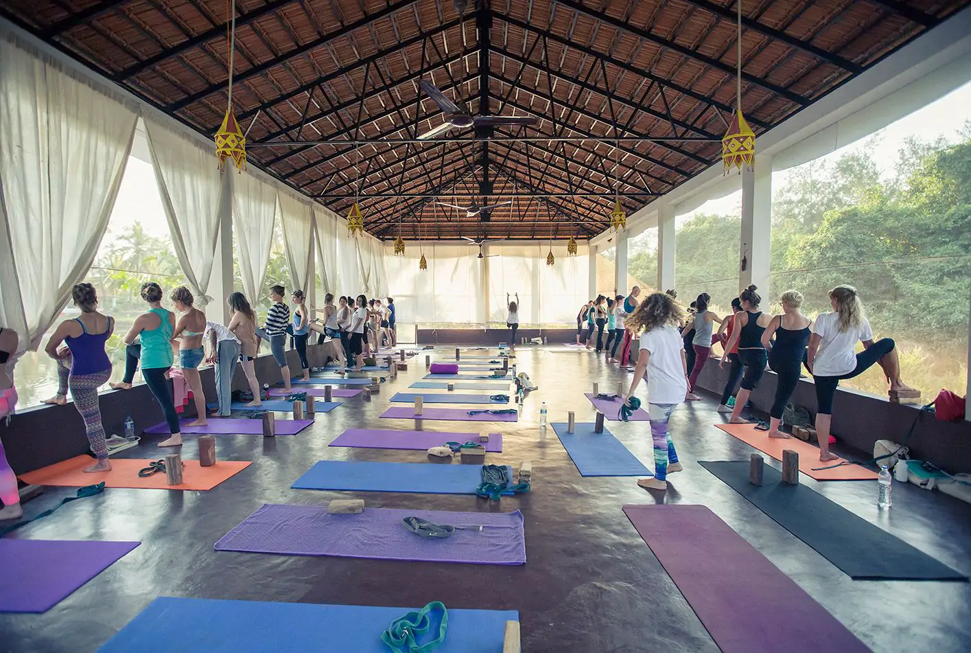 500-hour-yoga-ttc-rishikesh-dharamshala